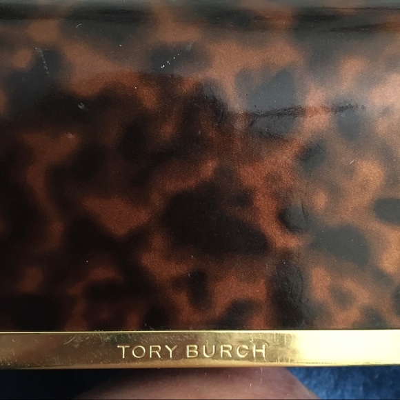 Tory Burch case - Picture 5 of 7